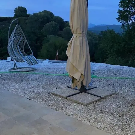Il Prugnolo شاليه *